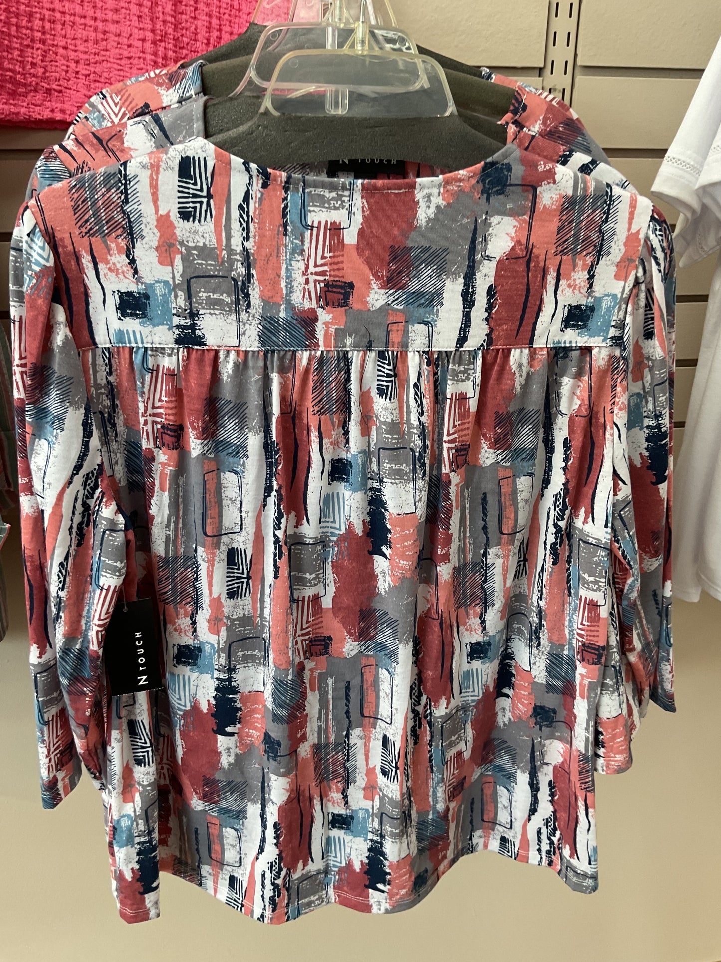 N TOUCH NAVY/SALMON/GRAY PRINT TOP