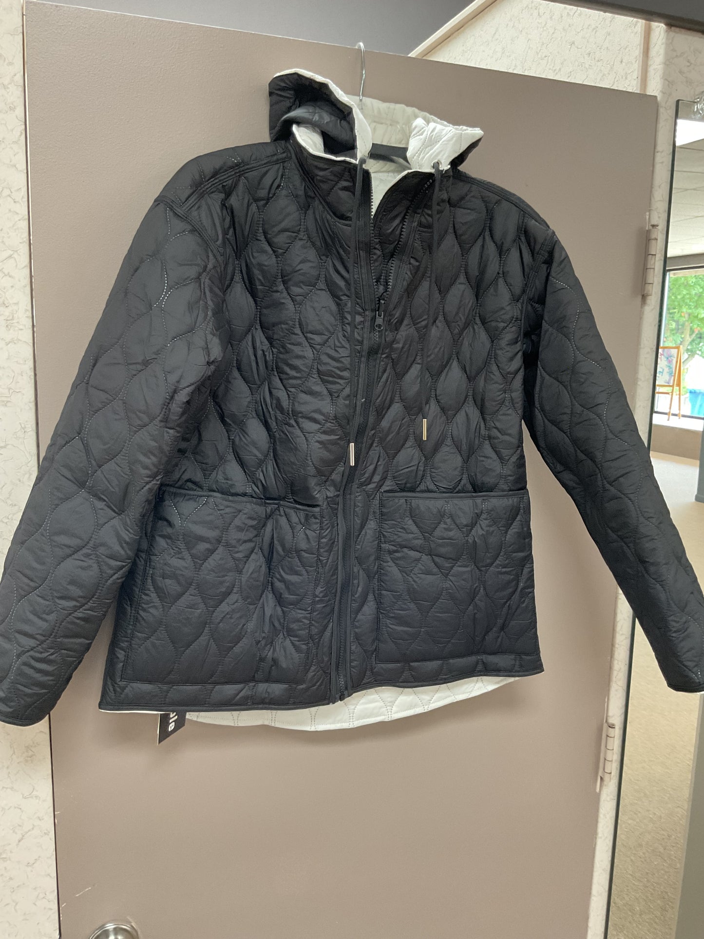 CREATION PARCHMENT/BLACK REVERSIBLE QUILTED LIGHT JACKET