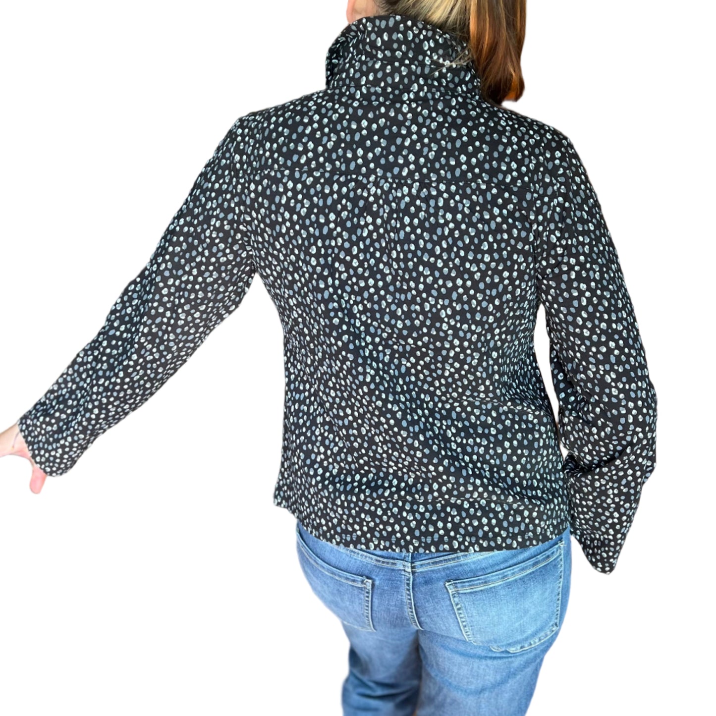 WILD PALMS LONG SLEEVE DOTTED HENLEY BLOUSE BLACK/SLATE/IVORY