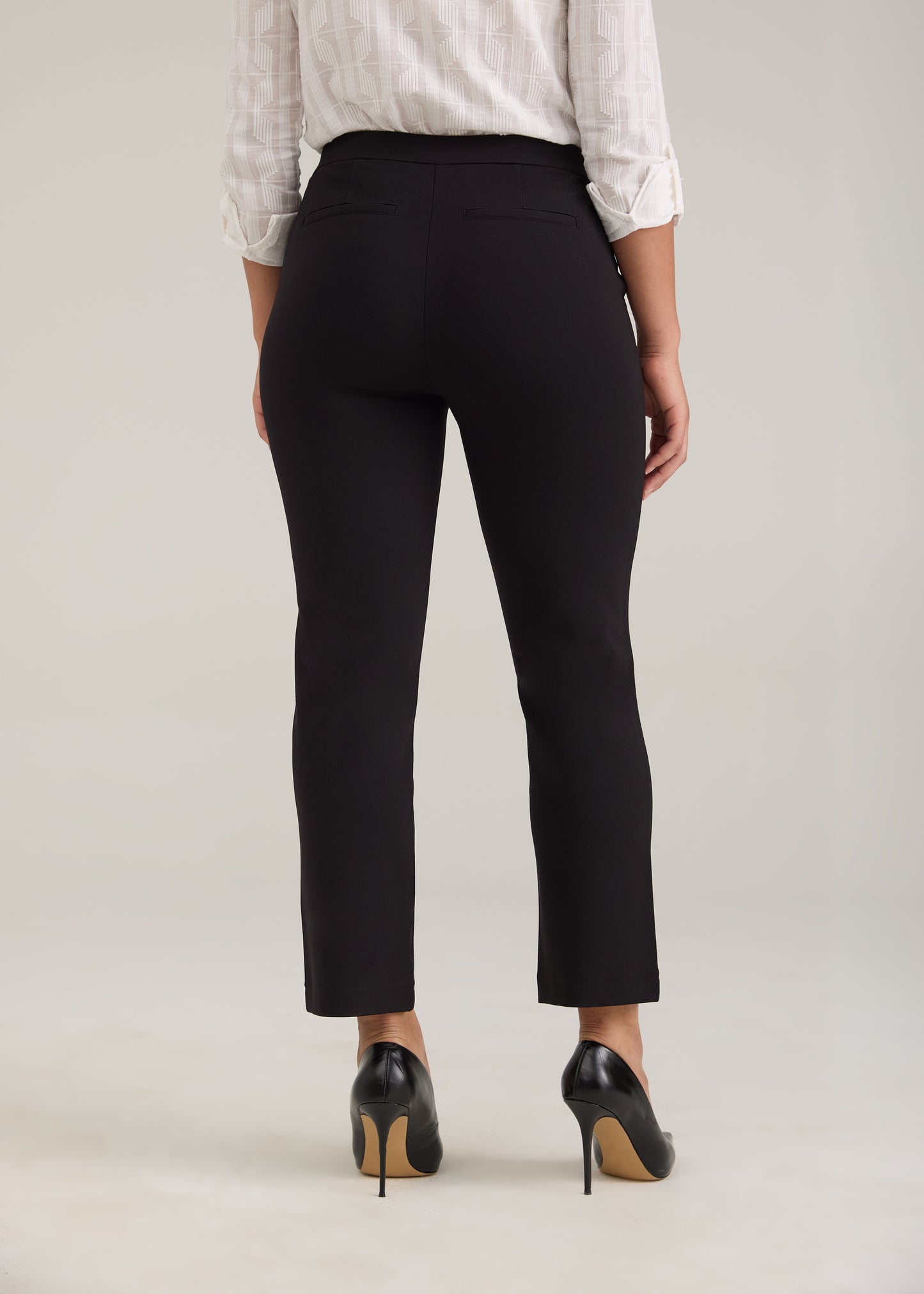 FDJ PULL ON PONTE KNIT STRAIGHT ANKLE PANT IN BLACK