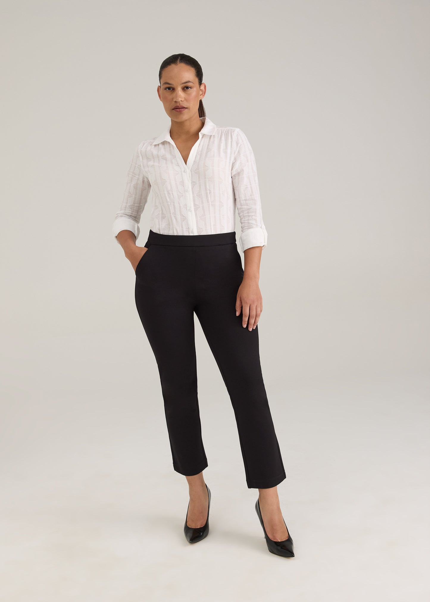 FDJ PULL ON PONTE KNIT STRAIGHT ANKLE PANT IN BLACK