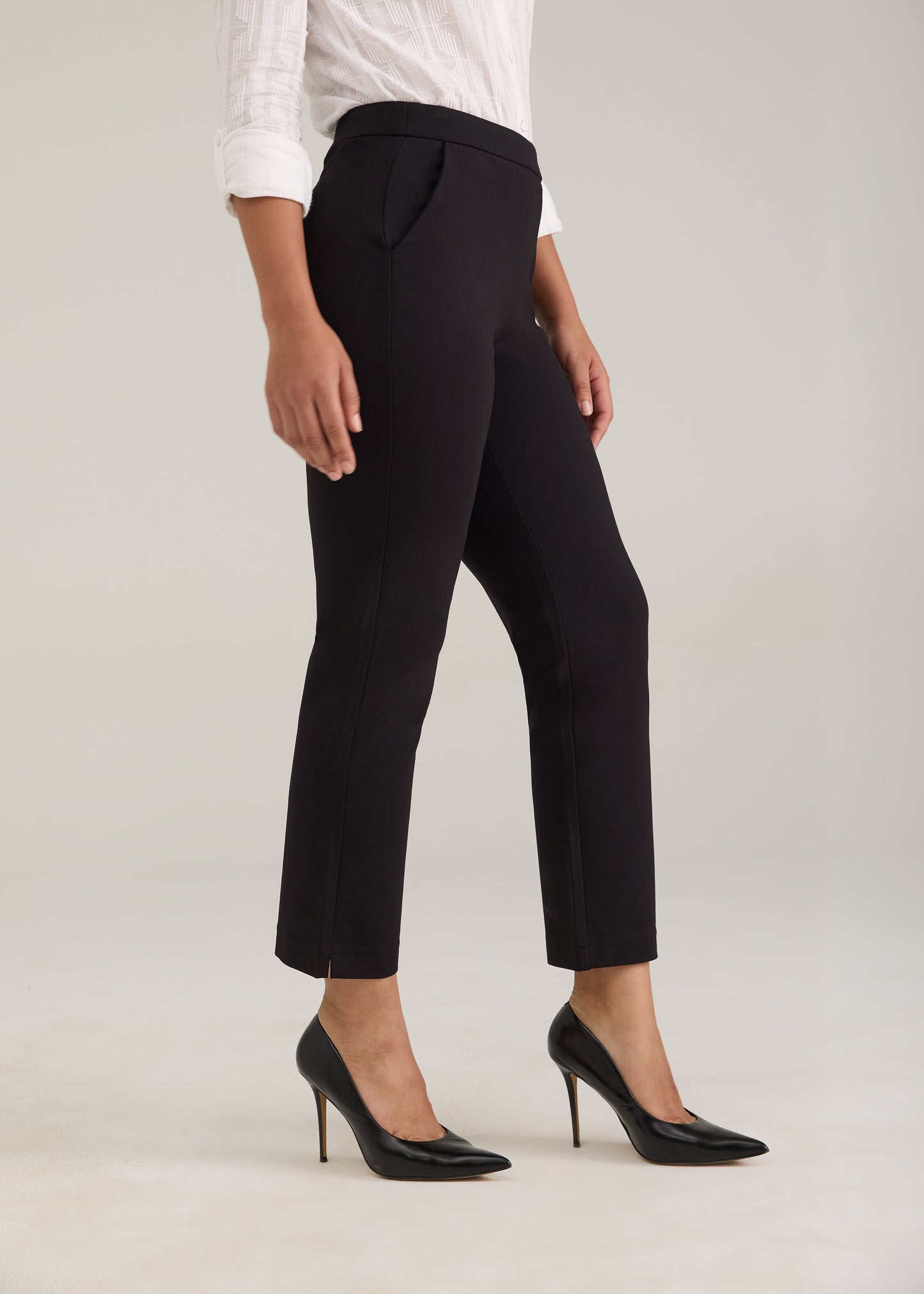 FDJ PULL ON PONTE KNIT STRAIGHT ANKLE PANT IN BLACK