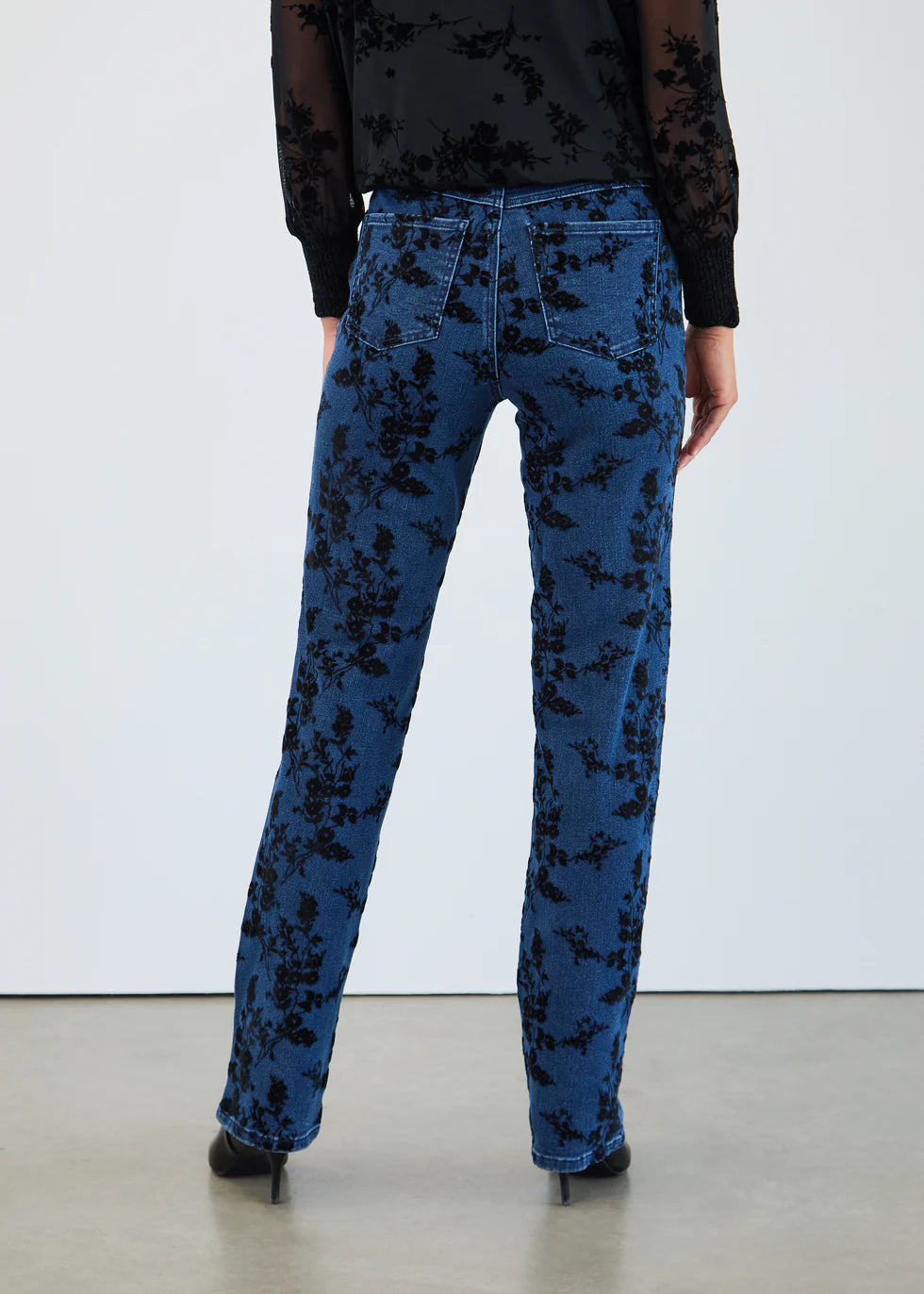 SUZANNE STRAIGHT LEG JEANS WITH FLOCKING