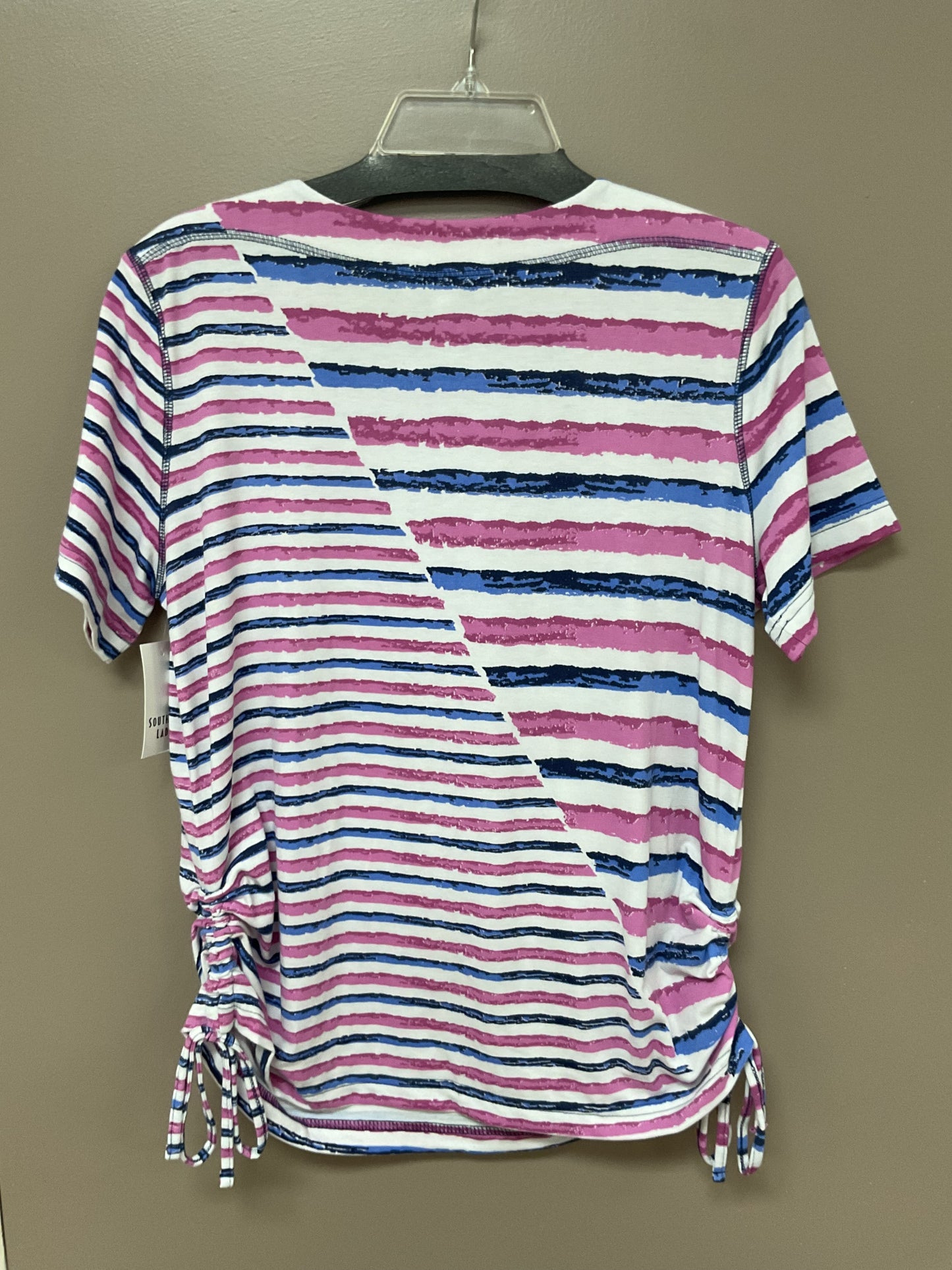 SOUTHERN LADY FAVORITE STYLE TOP