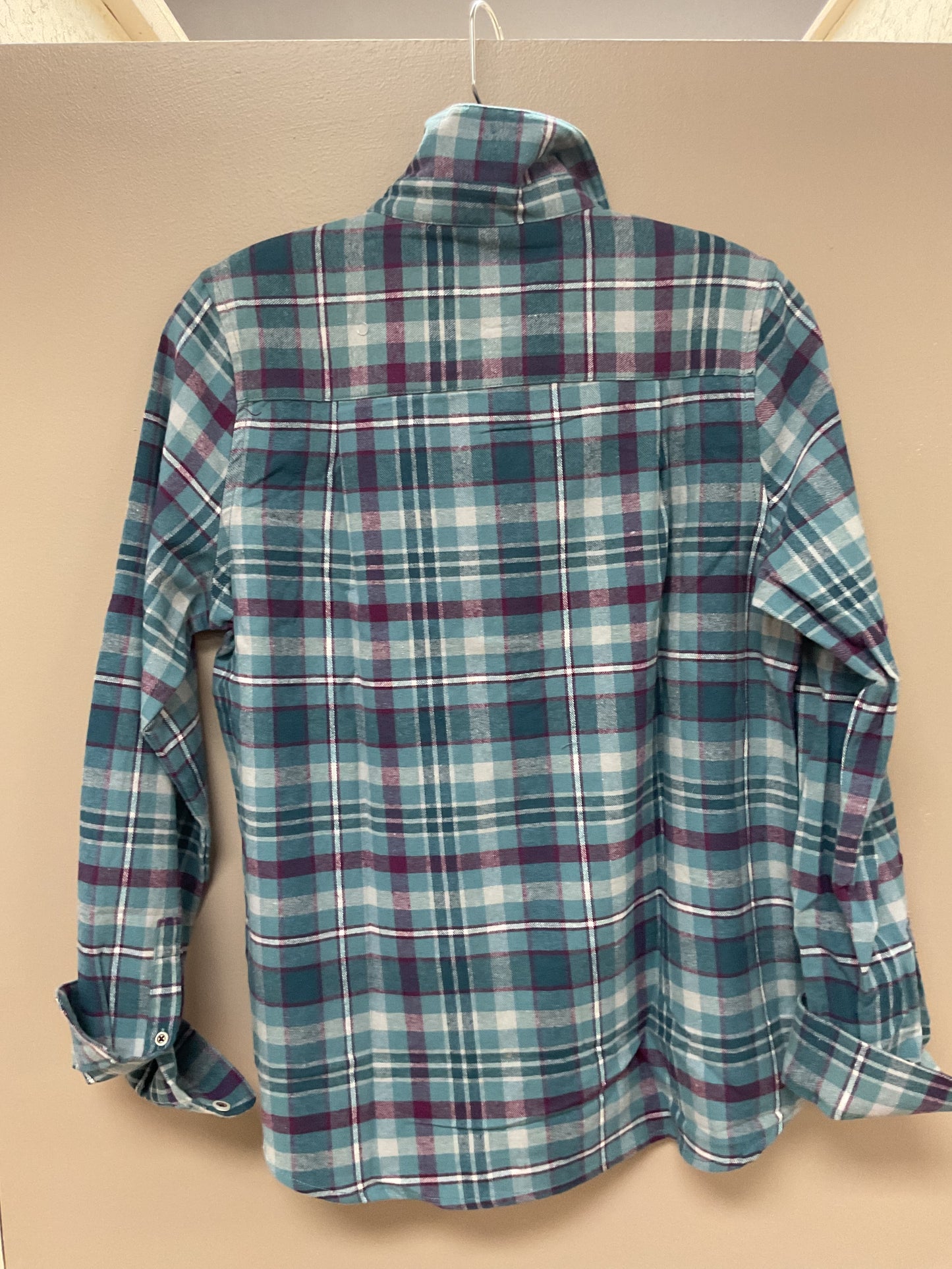 NORTH RIVER BLUE/MAGENTA PLAID BUTTON UP