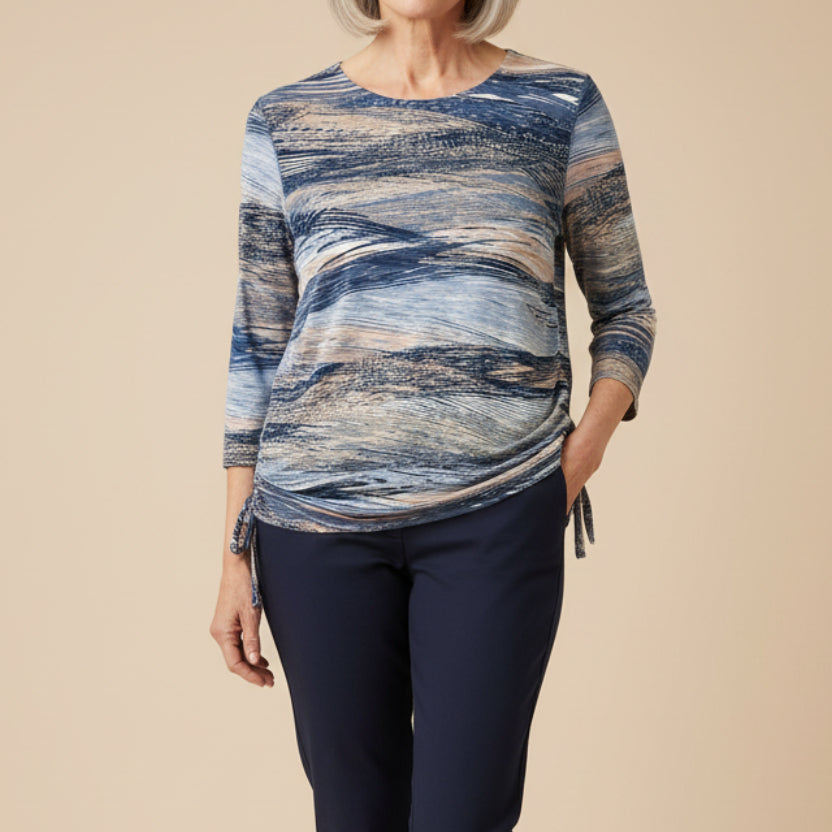 LINKS FAVORITE STYLE TOP IN BLUE TONES