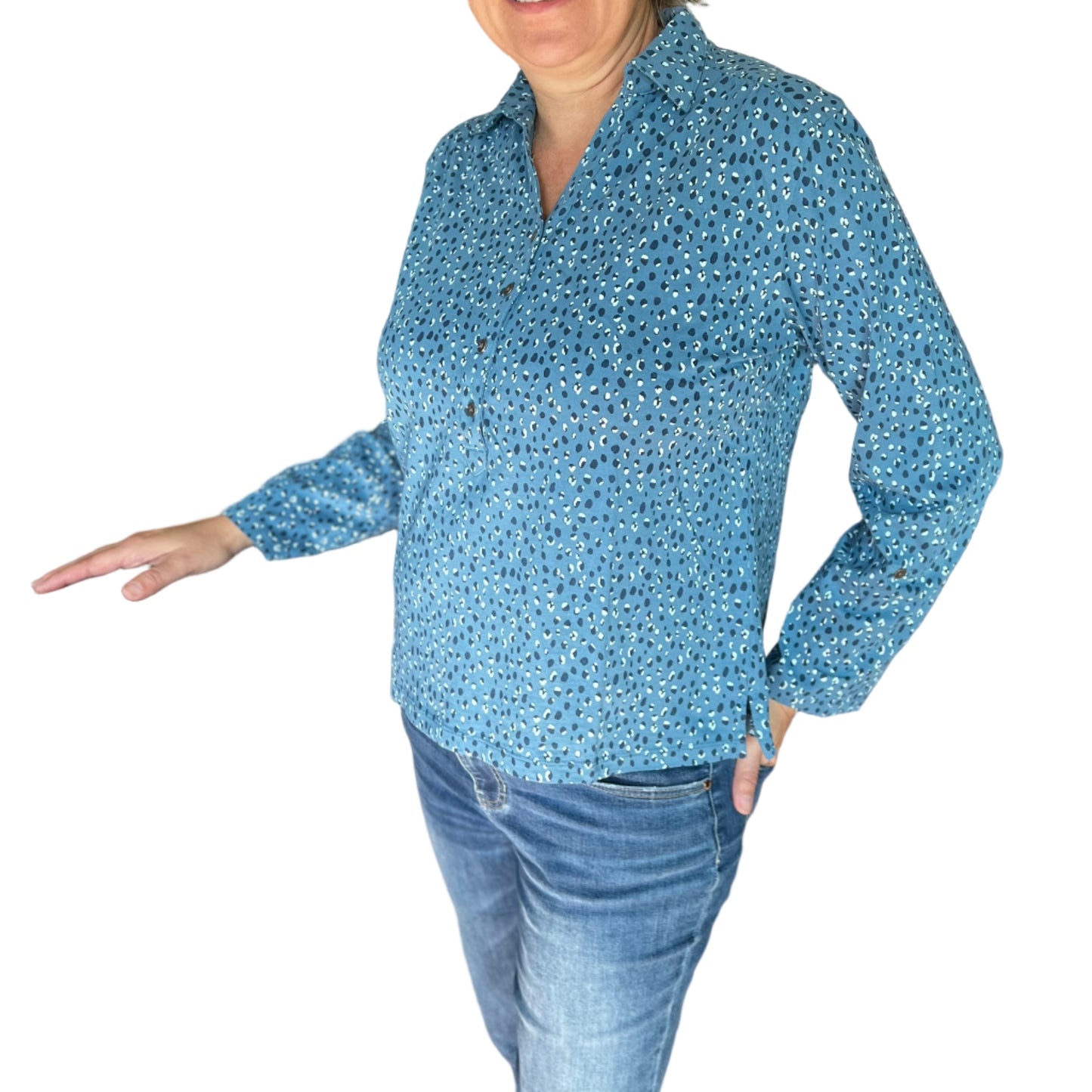WILD PALMS LONG SLEEVE DOTTED HENLEY BLOUSE IN TEAL/DEEP SEA/IVORY