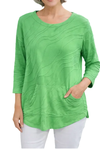 LINKS LUCKY CHARM THREE QUARTER SLEEVE TOP