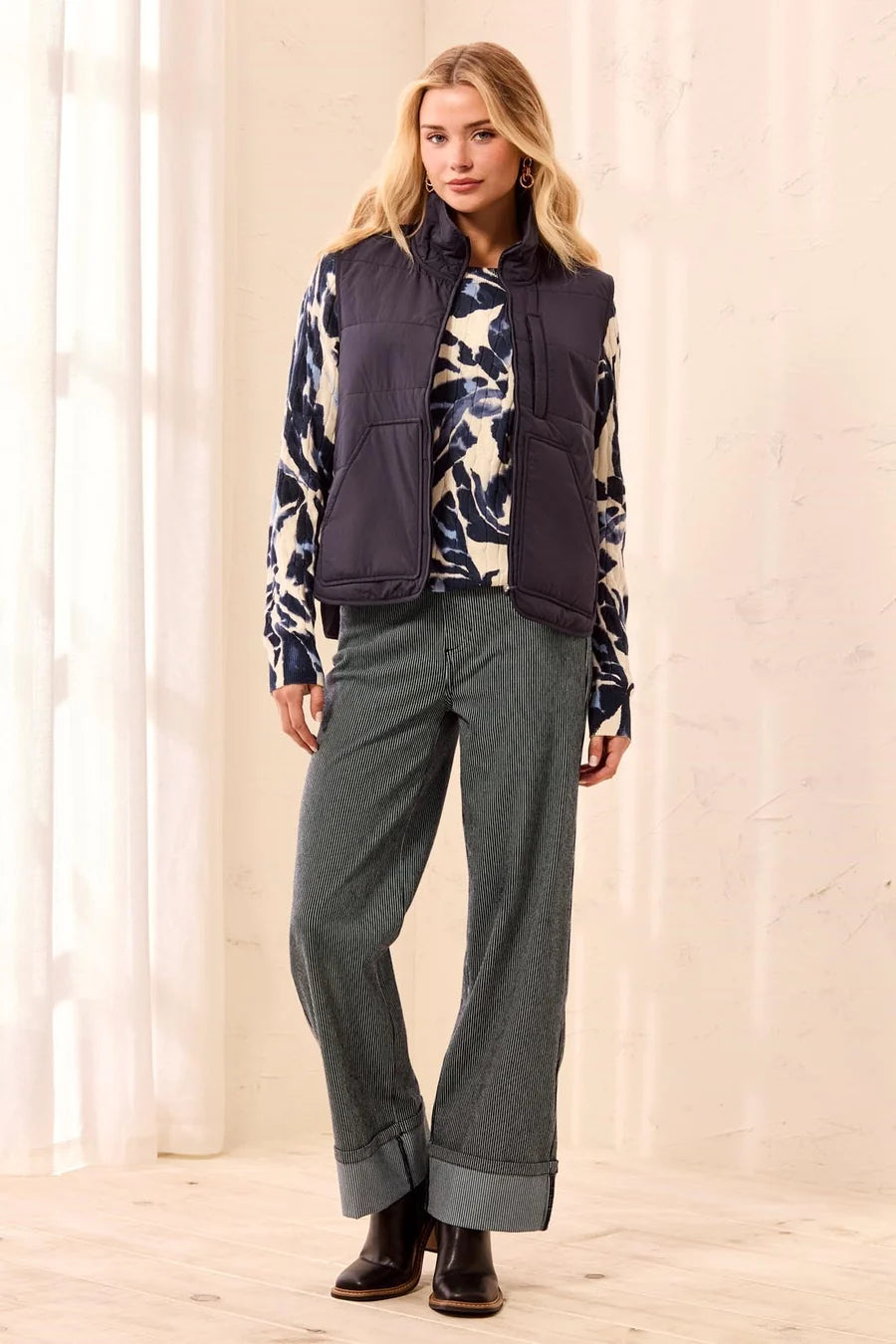 TRIBAL SAPPHIRE PACKABLE PUFFER ZIP UP VEST