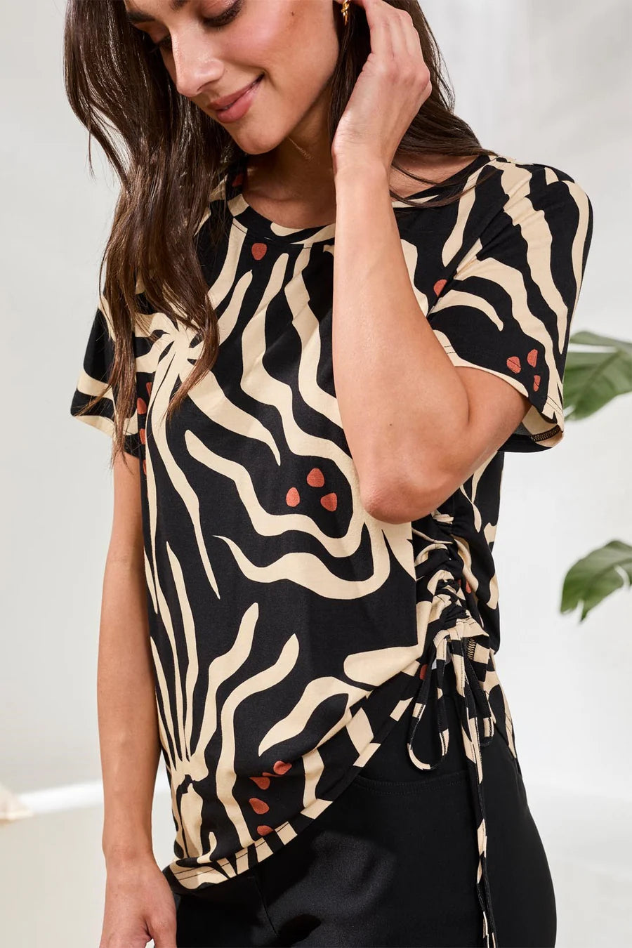 TRIBAL PRINTED JERSEY CREW NECK TOP