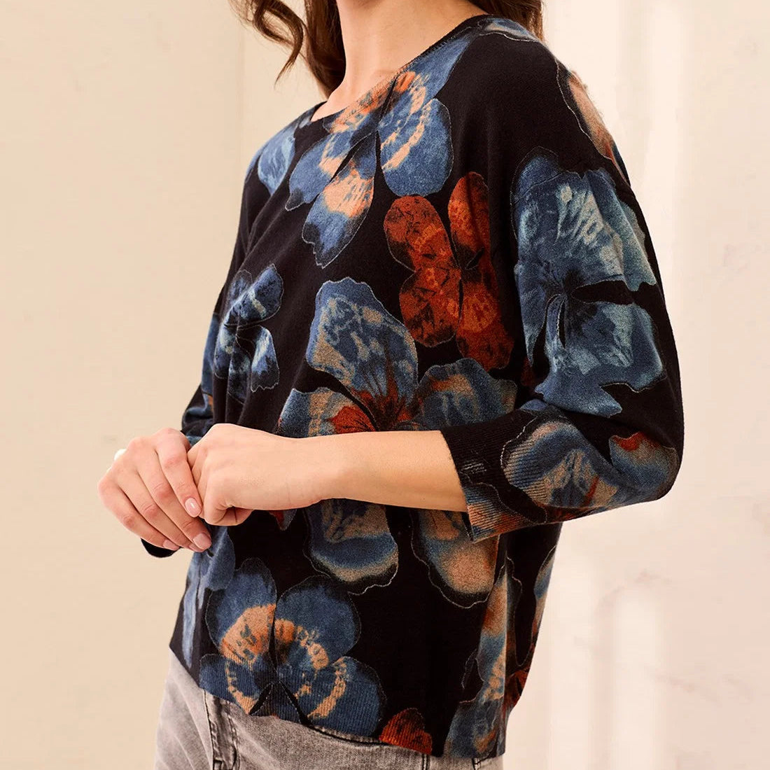 TRIBAL SOFT YARN THREE QUARTER SLEEVE CREWNECK